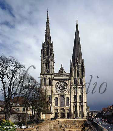 Facciata-Chartres.jpg