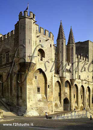 Palazzo-dei-Papi-Avignone_2.jpg